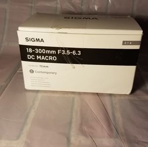 Sigma 18-300 f3.5-6.3